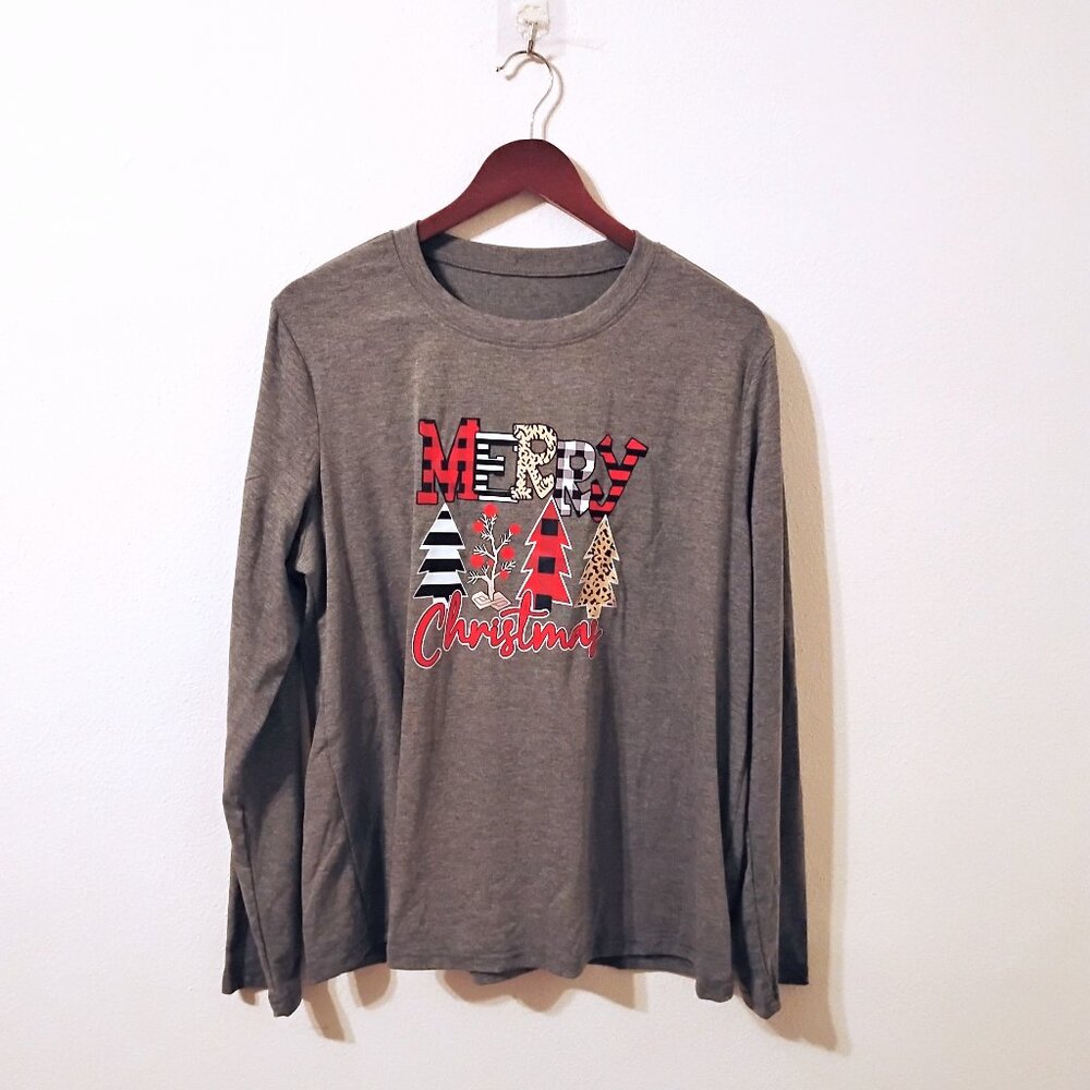 Unlabeled gray XL long-sleeve Christmas pajama top